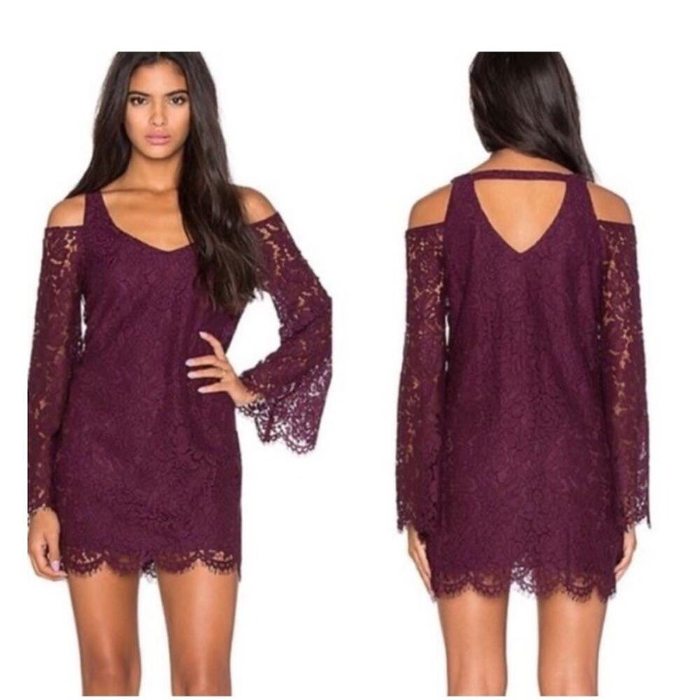 Chaser Lace Dress Cold Shoulder Women’s size Small Purple